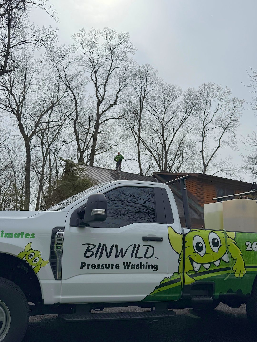 Roof Washing in Kendallville, IN: Removing Algae and Restoring Curb Appeal