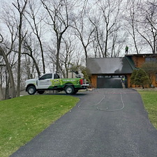 Roof-Washing-in-Kendallville-IN-Removing-Algae-and-Restoring-Curb-Appeal 2